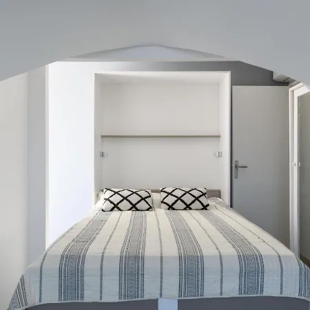 Claire-4 By Interhome * Arcachón