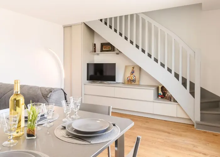 Apartamento Claire-4 By Interhome